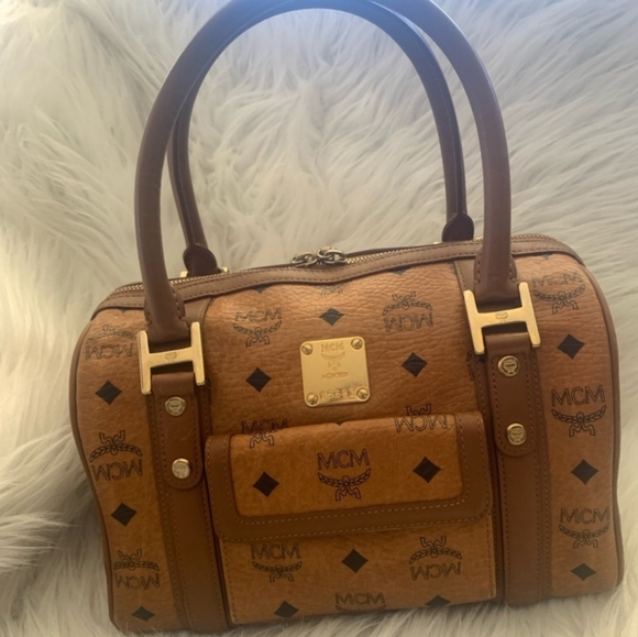 MCM Satchel - Picture 1 of 10